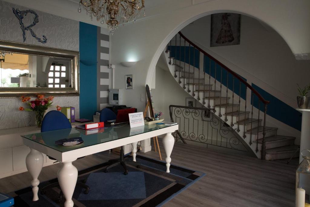 Hotel De Charme Regency Рокебрюн — Кап-Мартен Экстерьер фото